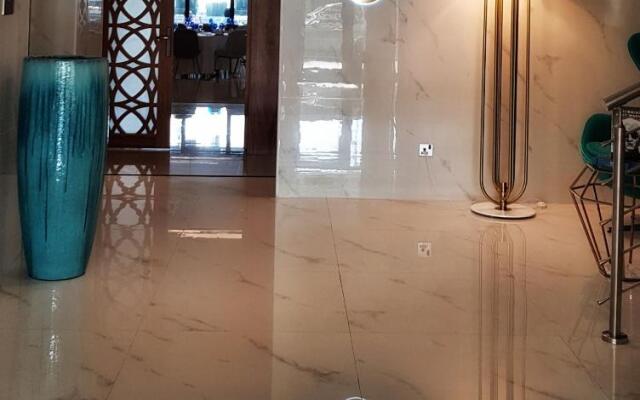 Maroko Bayshore Suites