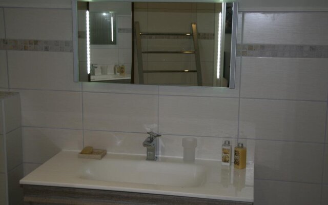 Bed And Breakfast Julies