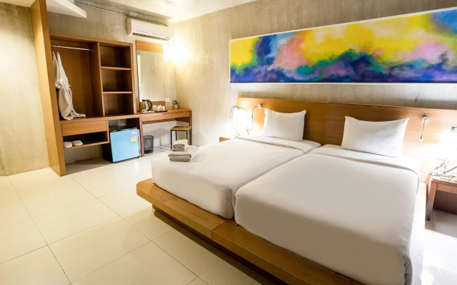 B2 Sea View Pattaya Boutique & Budget Hotel