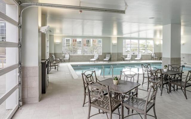 Hotel Madison & Shenandoah Conference Ctr