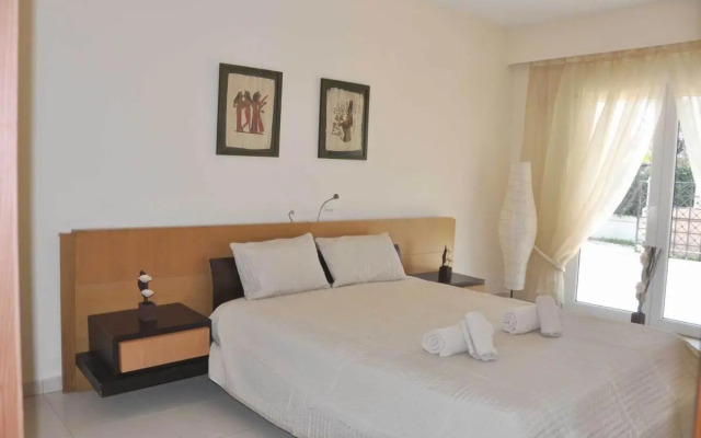 Beautiful house with garden in Rhodes
