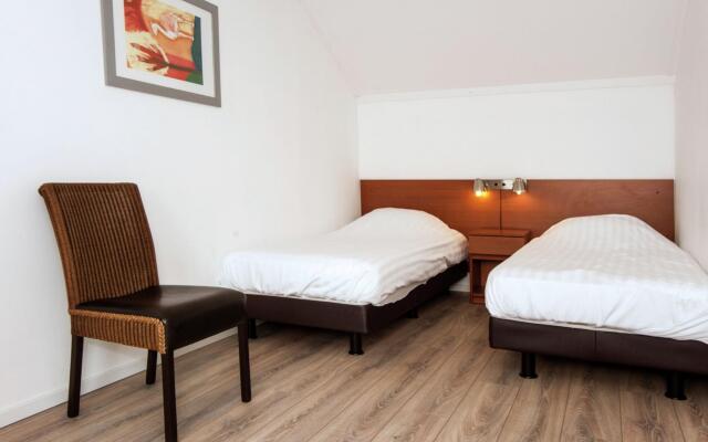 Wellness House With Solarium, in Water Area