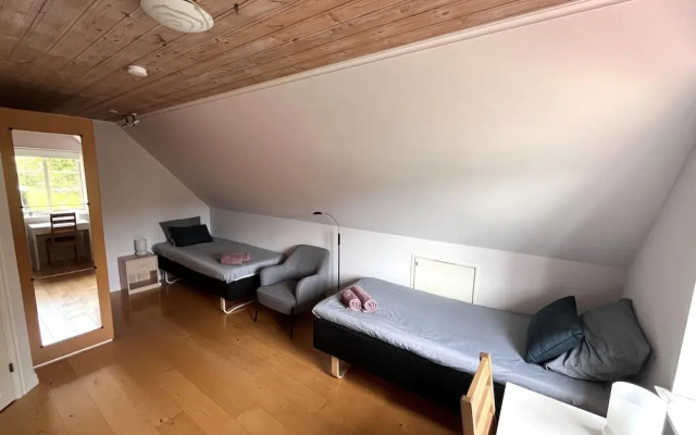 Johnnys Bed & Breakfast