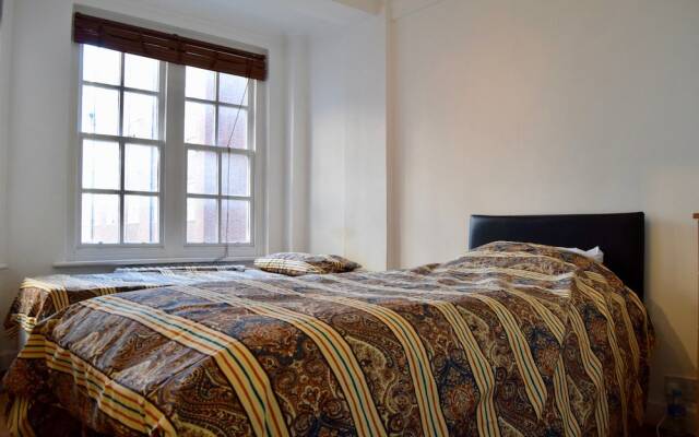 2 Bedroom Apartment Close To Hyde Park