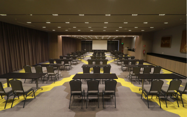 Holiday Inn Hotel and Suites Mexico Felipe Angeles Airport by IHG