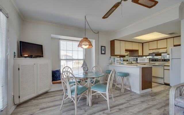 Summer Breeze 312 1 Bedroom Condo by RedAwning