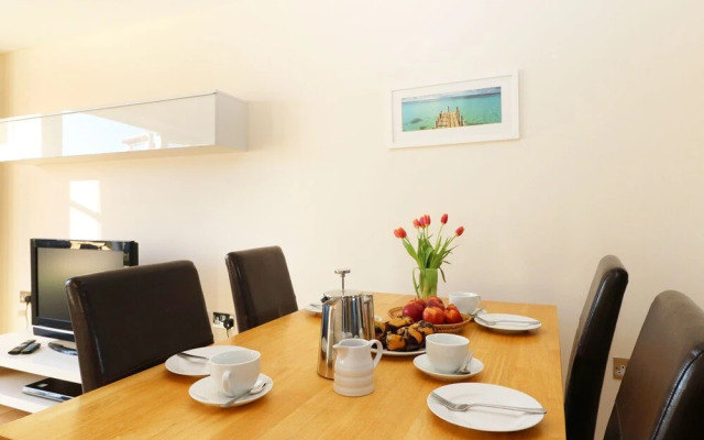 24 Bay Retreat Villas