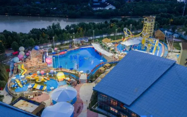 Xianning Yitang Hot Springs Resort Hotel – Outside – Xianning