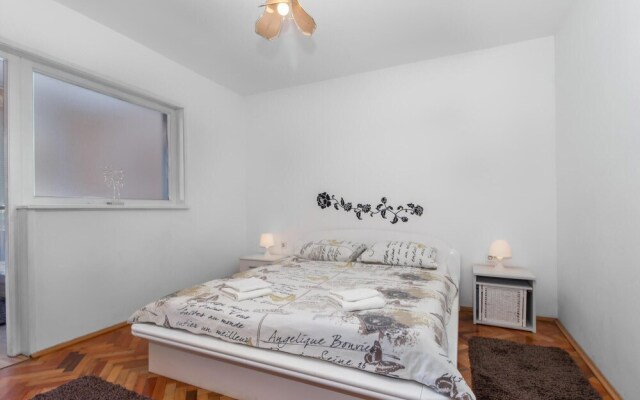 Awesome Home in Malinska With Wifi and 2 Bedrooms