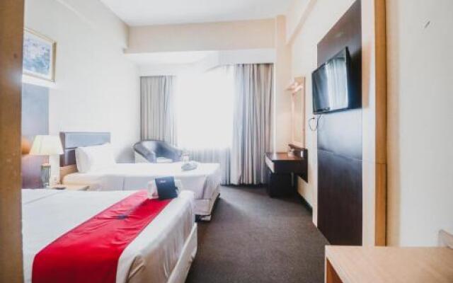 Reddoorz Premium @ Losari Area
