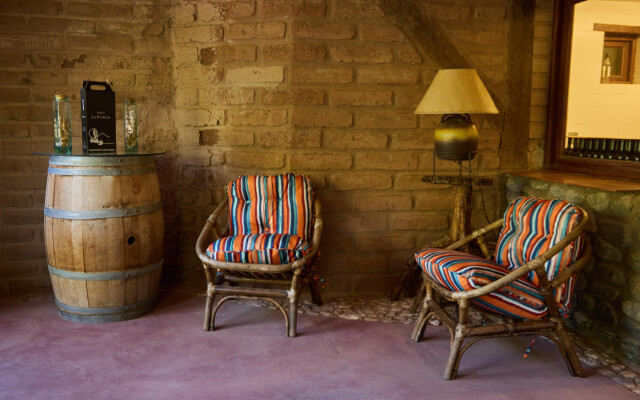 La Casa De La Bodega - Wine Boutique Hotel