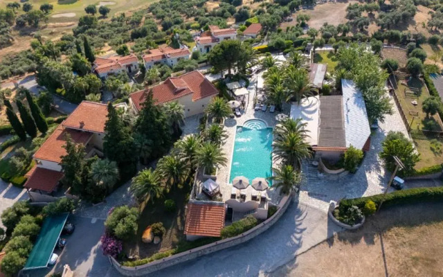 Kelyfos Hotel Bungalows and Suites