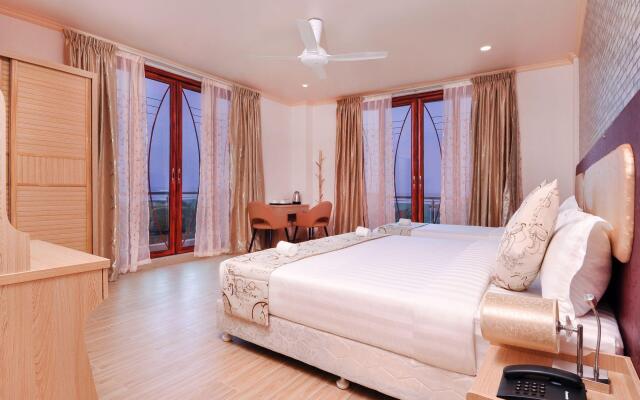 Sunrise Beach and Spa Hotel