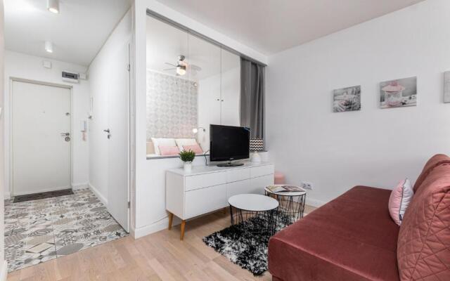 Solidarności 68 by Homeprime