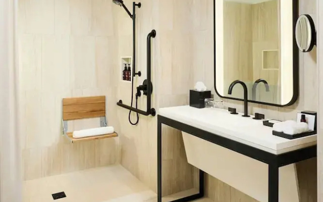 The Pearle Hotel & Spa, Autograph Collection