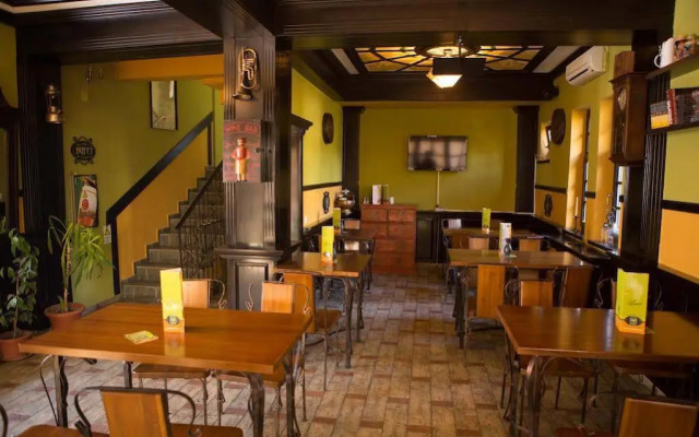 Lavric Bistro Pension