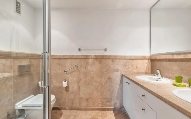 Alzaro 0-5 DELUXE SEA VIEW 2B