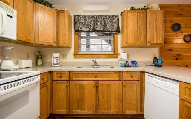 Briarstone Lodge Condo 13C - Two Bedroom Condo
