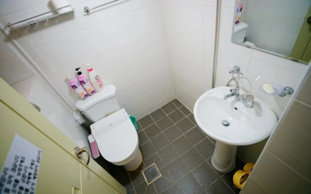 Jiudang Hanok Private Pension Jeonju Hanok Village