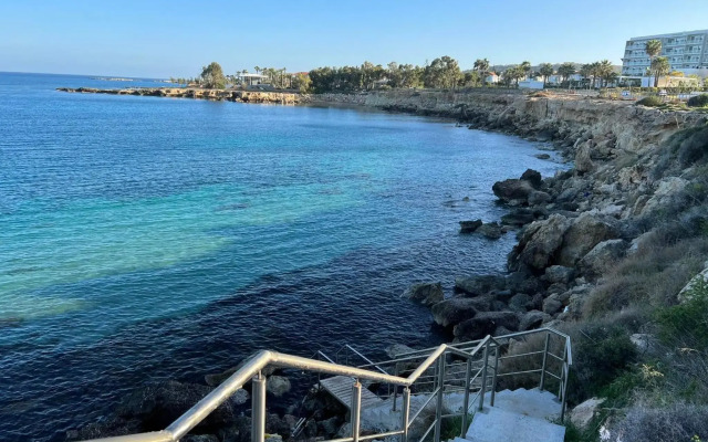 Vrissiana Boutique Beach Hotel