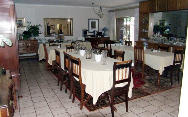 Plaas Guest House
