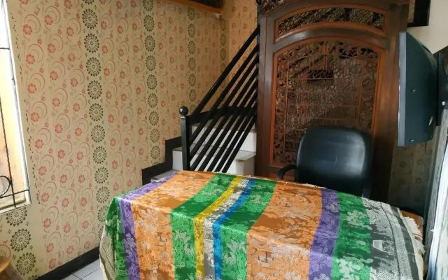 Oyo 3738 Pemda 22 Mansion