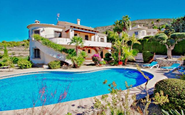 Nessa - well furnished villa with panoramic views in Benitachell