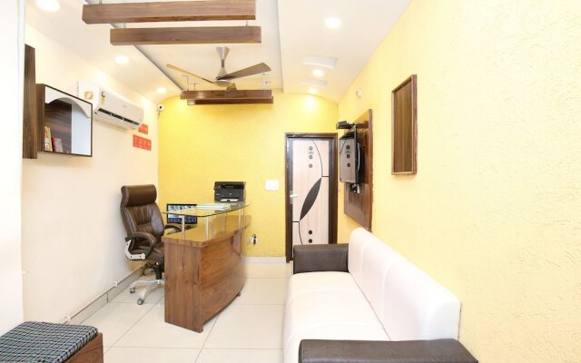 OYO 15620 Hotel Dynasty