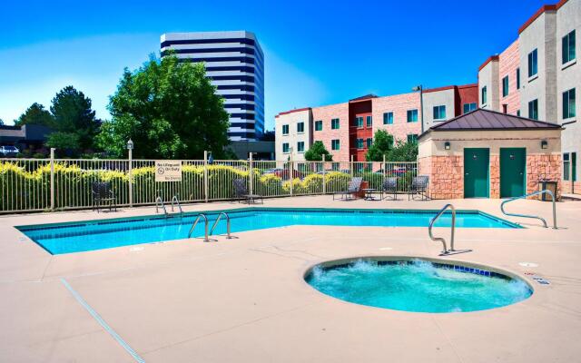 Hampton Inn & Suites Denver Tech Center