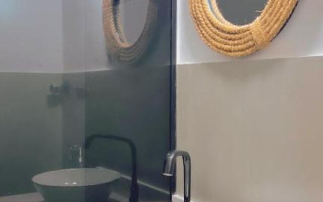 Copacabana Beach! Aconchegante apartamento na quadra da praia.