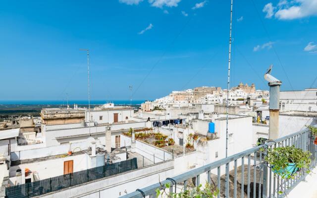 Olivia in Wonderland by Wonderful Italy