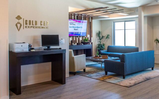 Soka Suites Dallas - Las Colinas