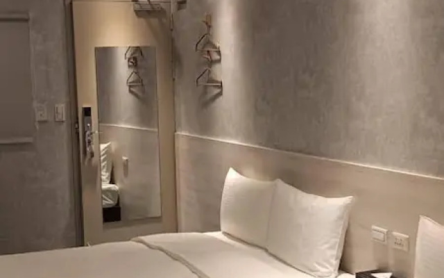 Sky Gate Hotel