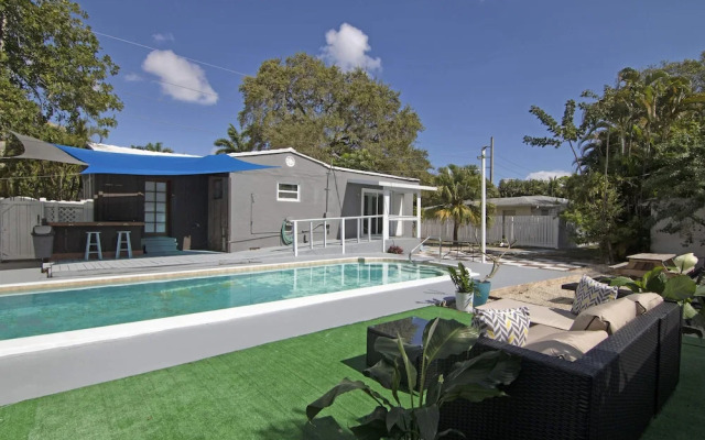 Tarpon River Getaway