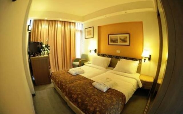 Gardenia Nazareth Hotel