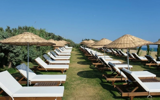 Zay'a Otel & Beach