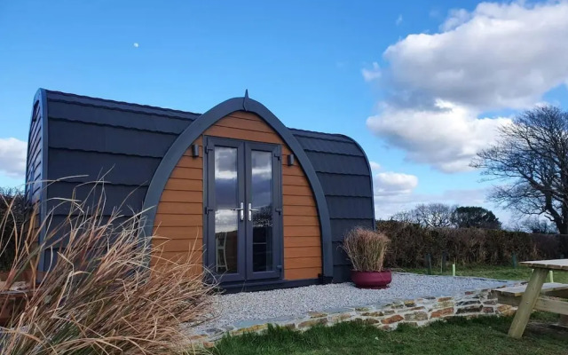 Rowan - Luxury Eco Pod at Trewithen Farm Glamping