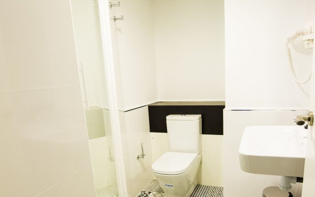 Hostal Aslyp 114