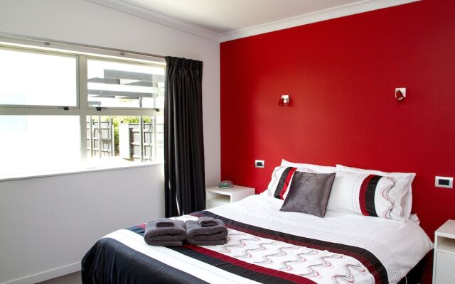 Martinborough Mews