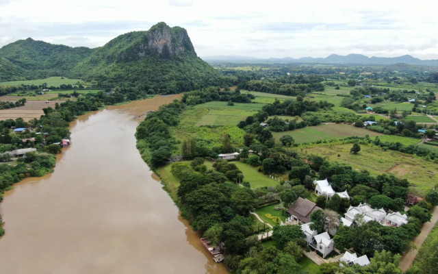 River Kwai Kiri Resort