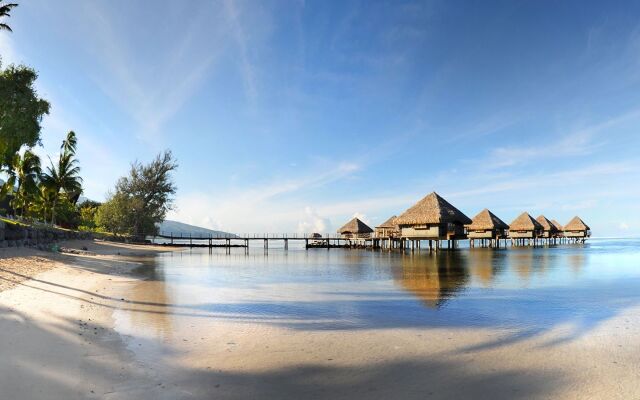 Tahiti Ia Ora Beach Resort