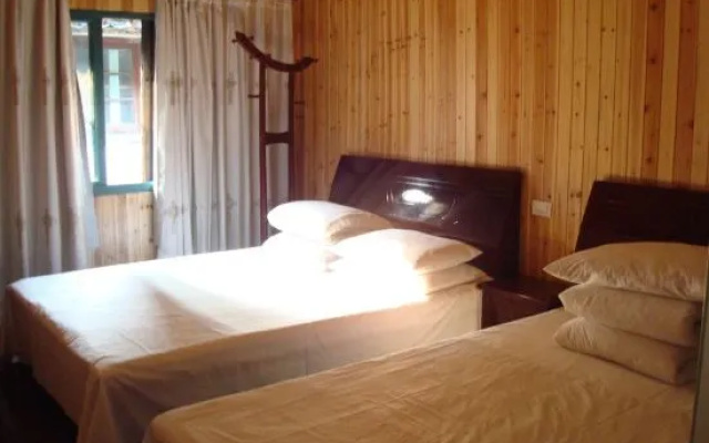 Wuzhen Dongshan Jiang Auntie Hotel – Guest Rooms – Jiaxing