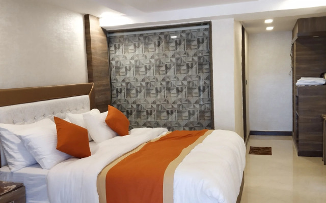 Kashiva Lake Residency