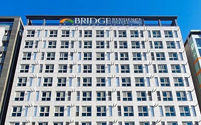 Bridge Residence Hotel