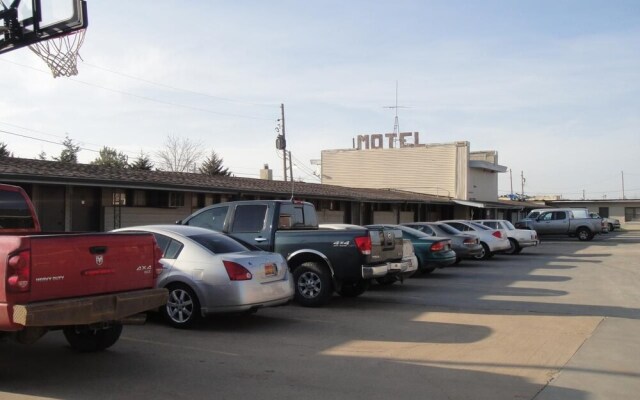 Trails West Motel