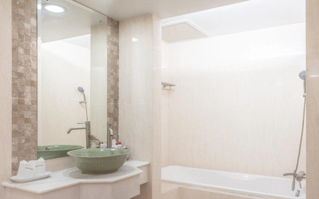 Nonthaburi Palace Hotel