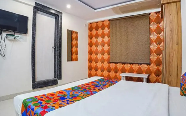 Fabhotel The Pannis