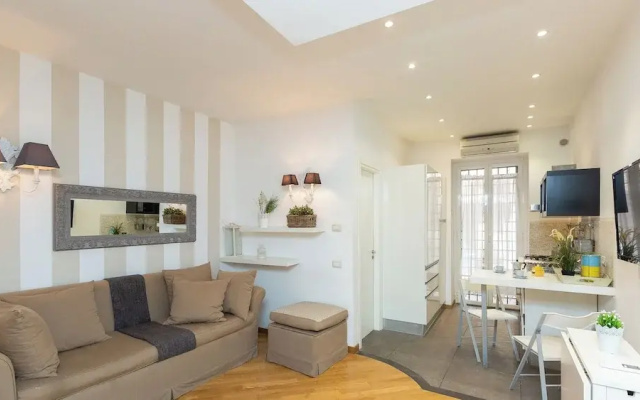Rental in Rome Vittoria Apartment