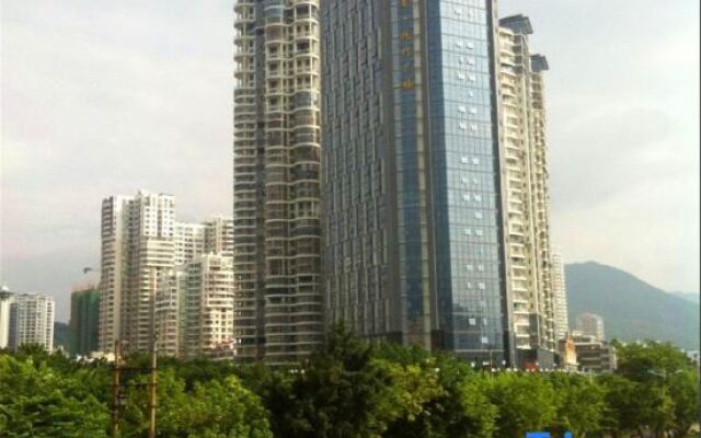 Longjin Business Hotel