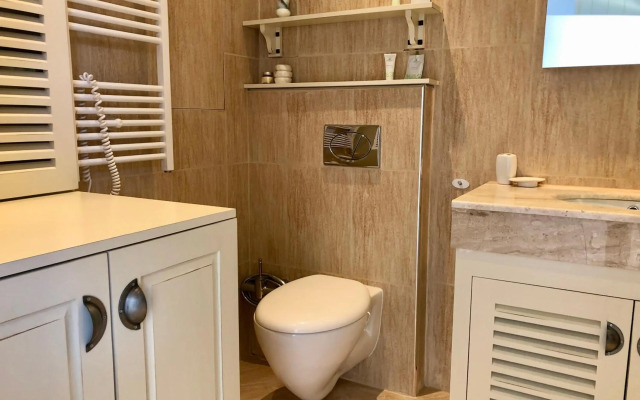 LAVISH PENTHOUSE - 2 en-suite bedrooms & SPA